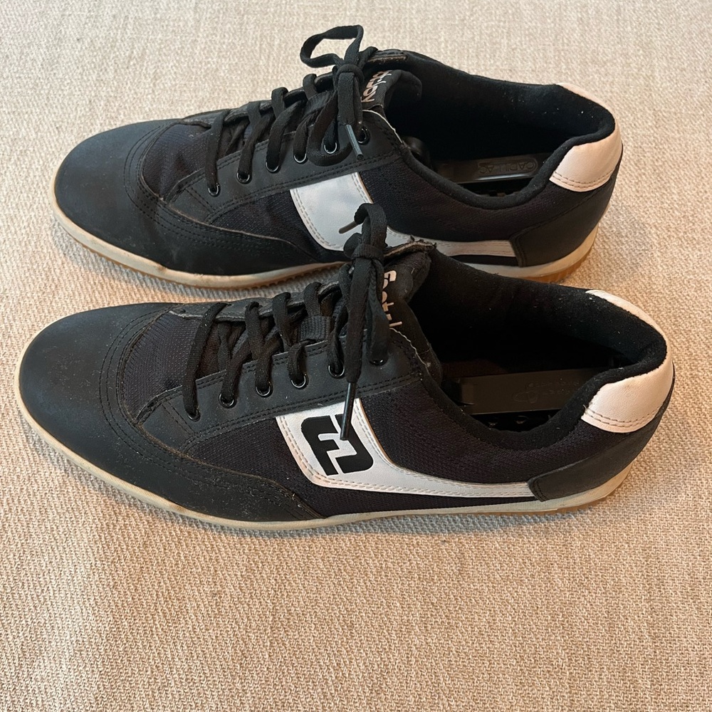 FootJoy GreenJoys Spikeless - Men’s Golf Shoes